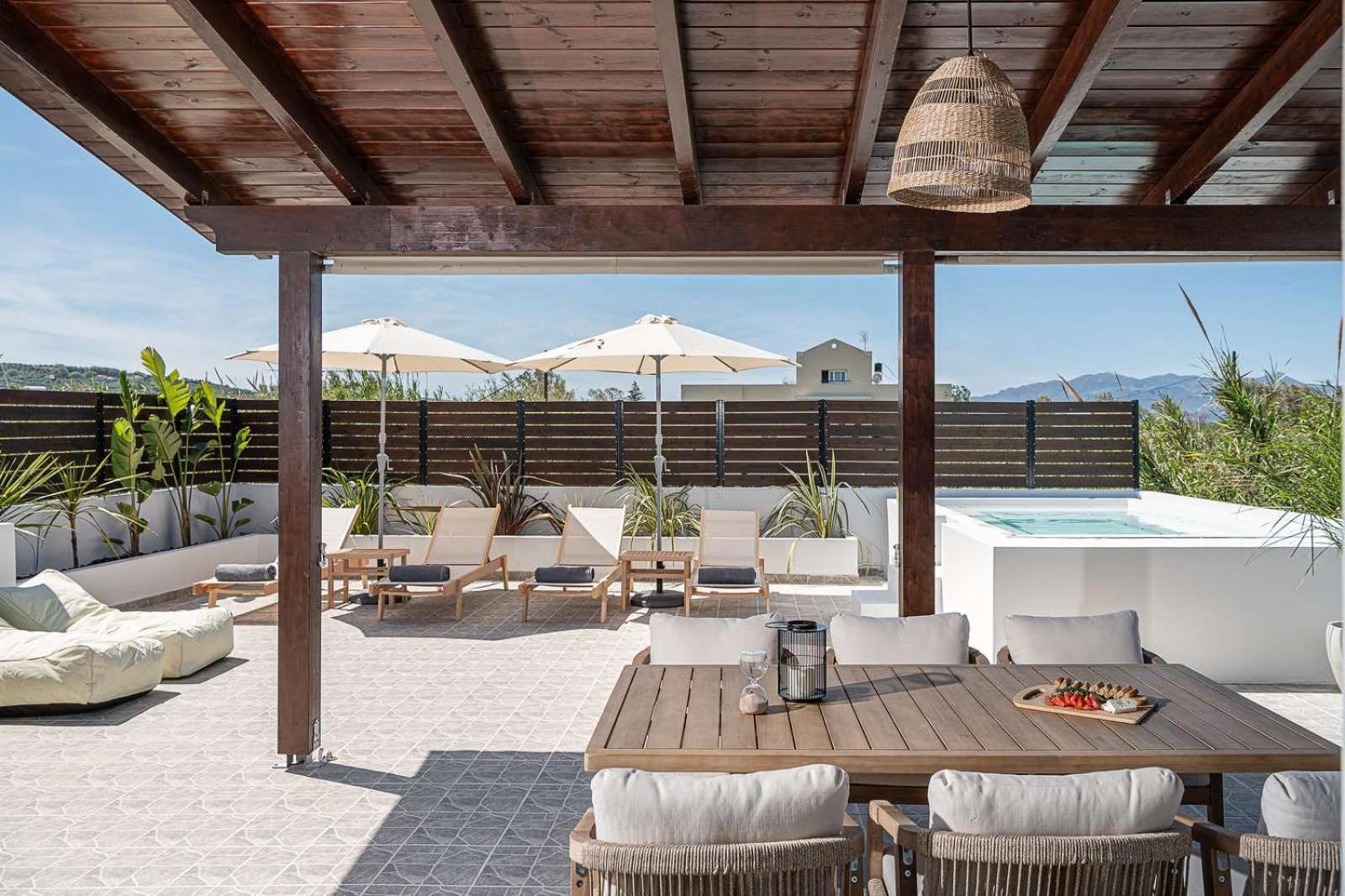 Sol Luxury Apartment - Close To The Beach With A Private Mini Pool ハニア エクステリア 写真